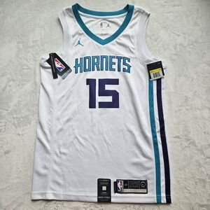 Kemba Walker Hornets Jersey #15 size Small NBA Nike Swingman Standard Fit